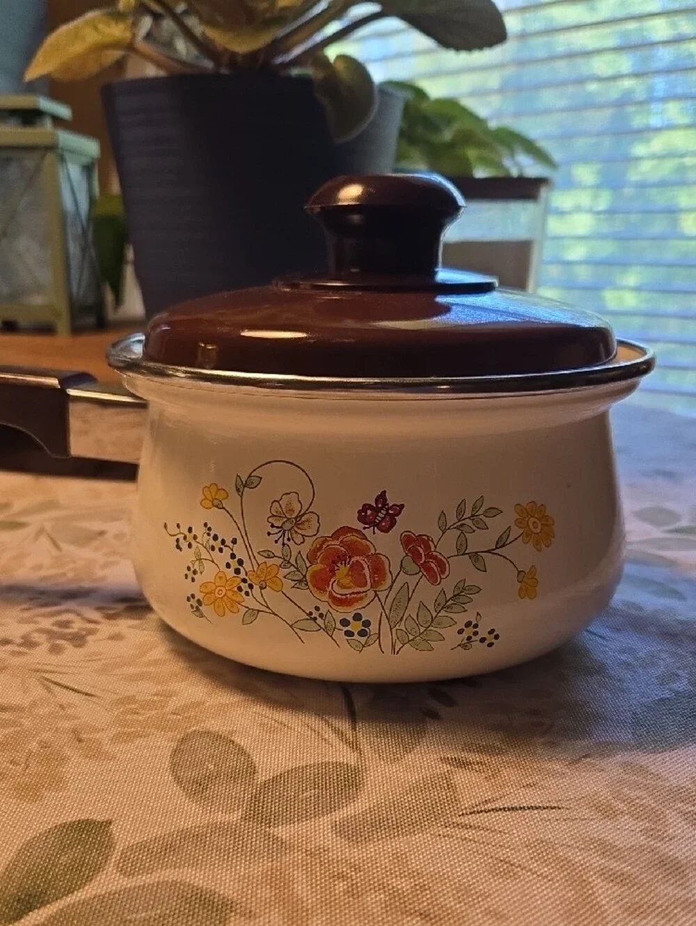 70sVintage Small Cream Enamel Saucepan with Brown Lid, Floral Butterfly